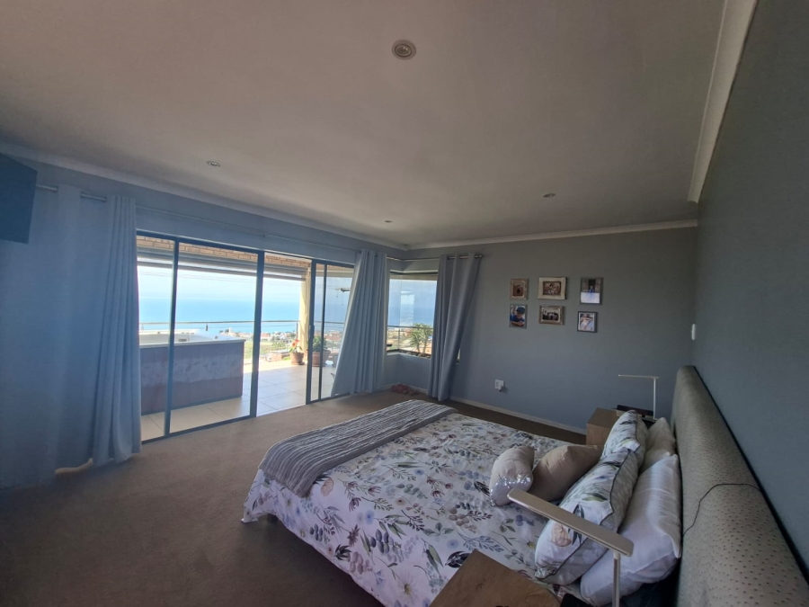 6 Bedroom Property for Sale in Da Nova Western Cape